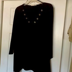 3/4 length sleeve with Grommets